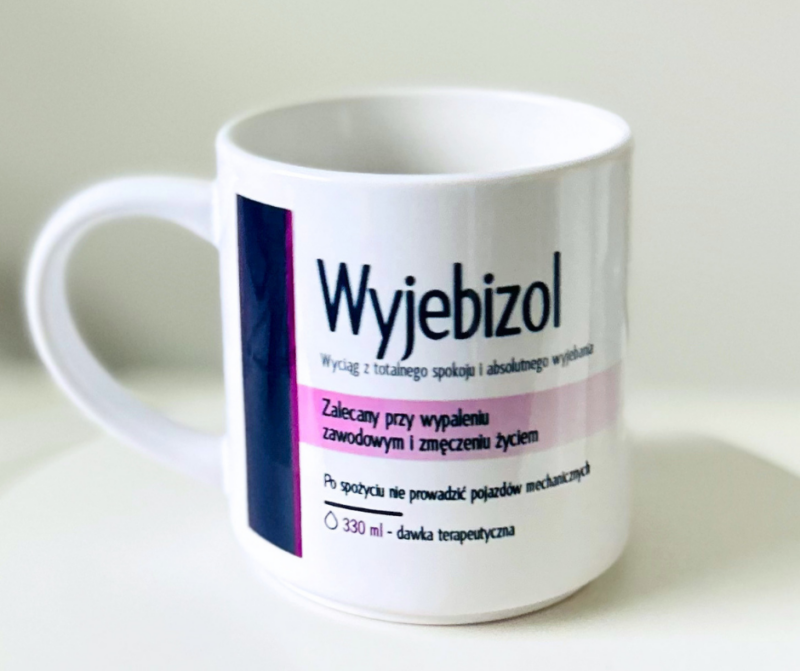 kubek z napisem terapeutyczny