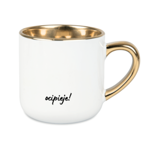 Kubek z napisem „ocipieje” – idealny prezent z humorem dla znajomych
