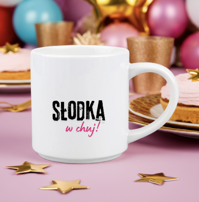 Zabawny kubek bez cenzury Słodka w ch*j 400 ml – Śmieszny prezent z bezczelnym napisem, idealny na każdą okazję