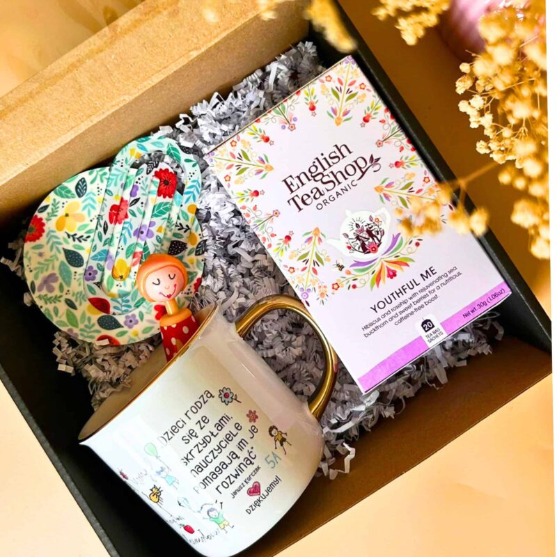 Ziołowa herbata rooibos acai pomegranate English Tea Shop– idealny dodatek do prezentu | LOCO